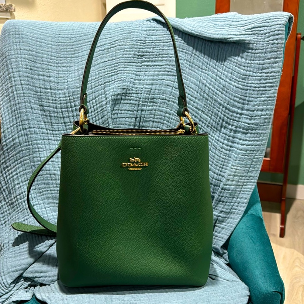 Coach bucket bag - beautiful